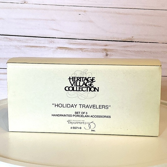 DEPARTMENT 56 - Holiday Travelers - Heritage Village - Dickens Village - Picture 8 of 8